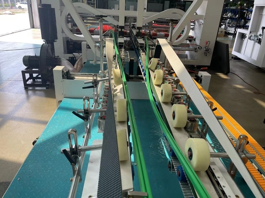 Macchine per cartoni corrugati a cartone di cartone Compatta struttura